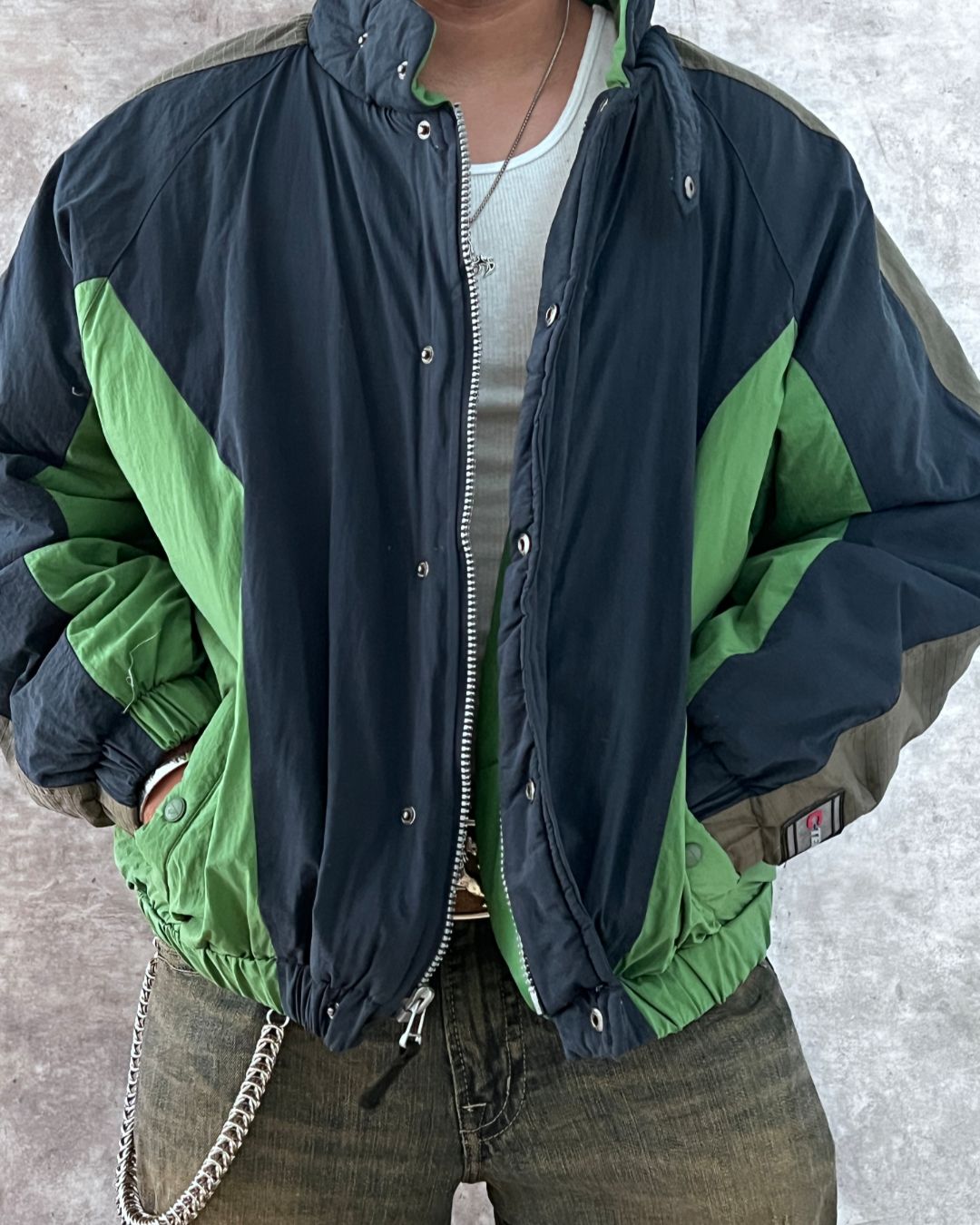 WINDBREAKER JACKET (L)