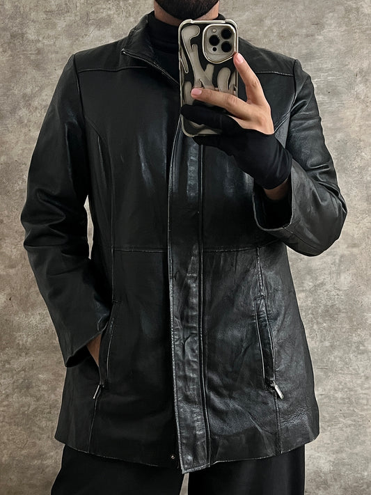 Gabardina de piel (M)