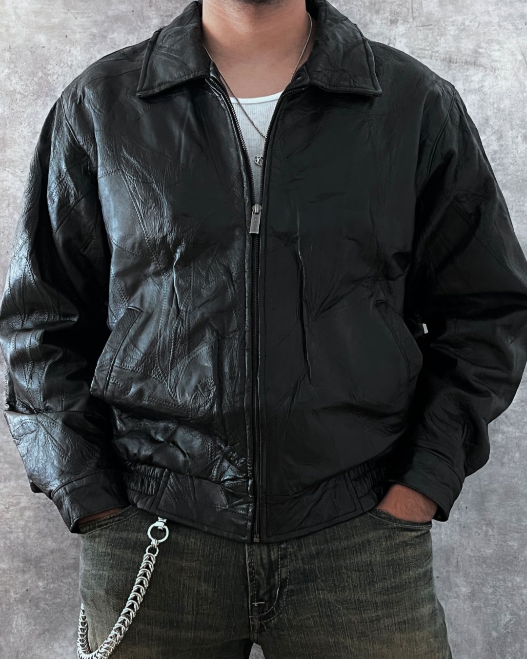 DARK BOMBER LEATHER JACKET (L)