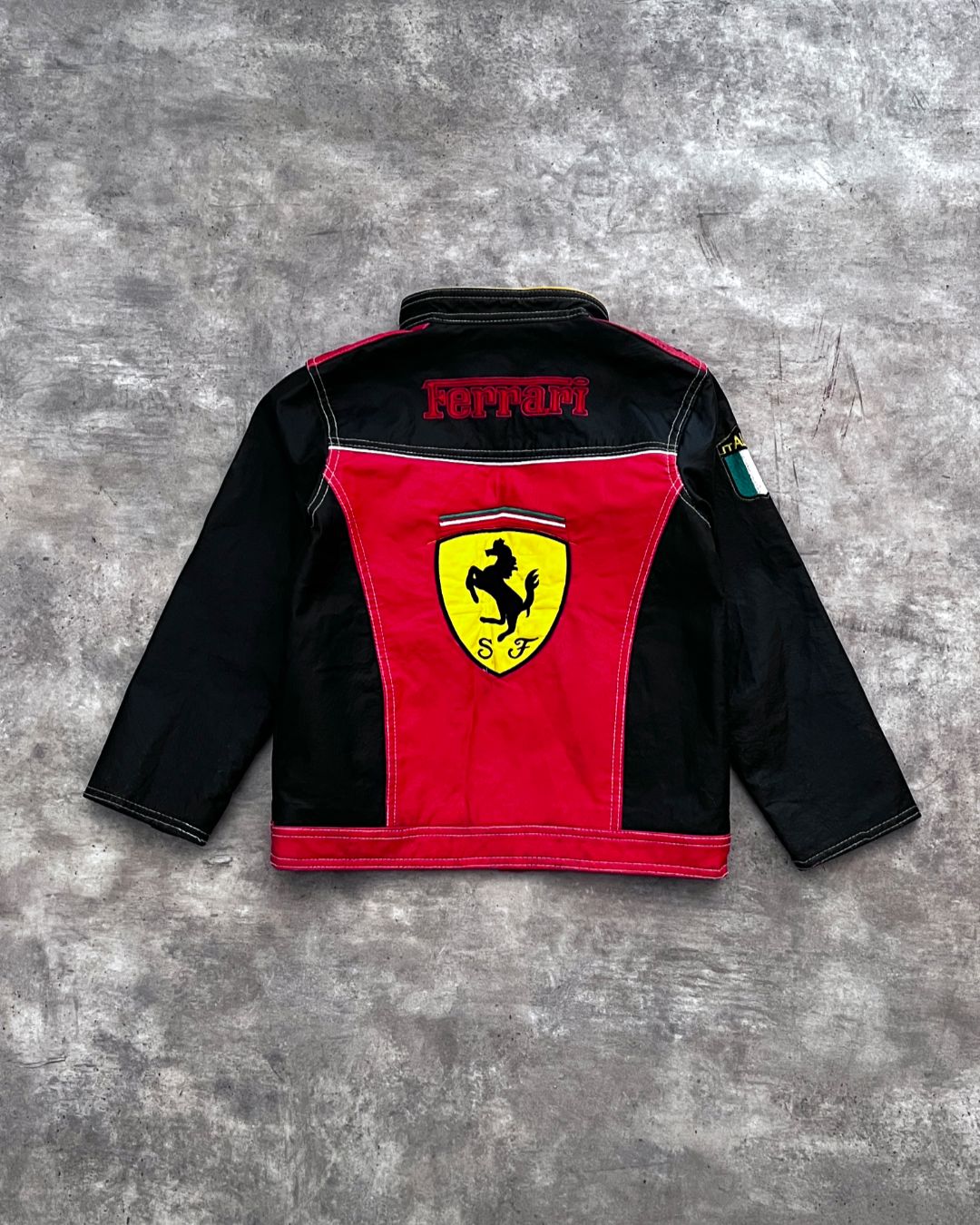 KID FERRARI LEATHER JACKET (M)