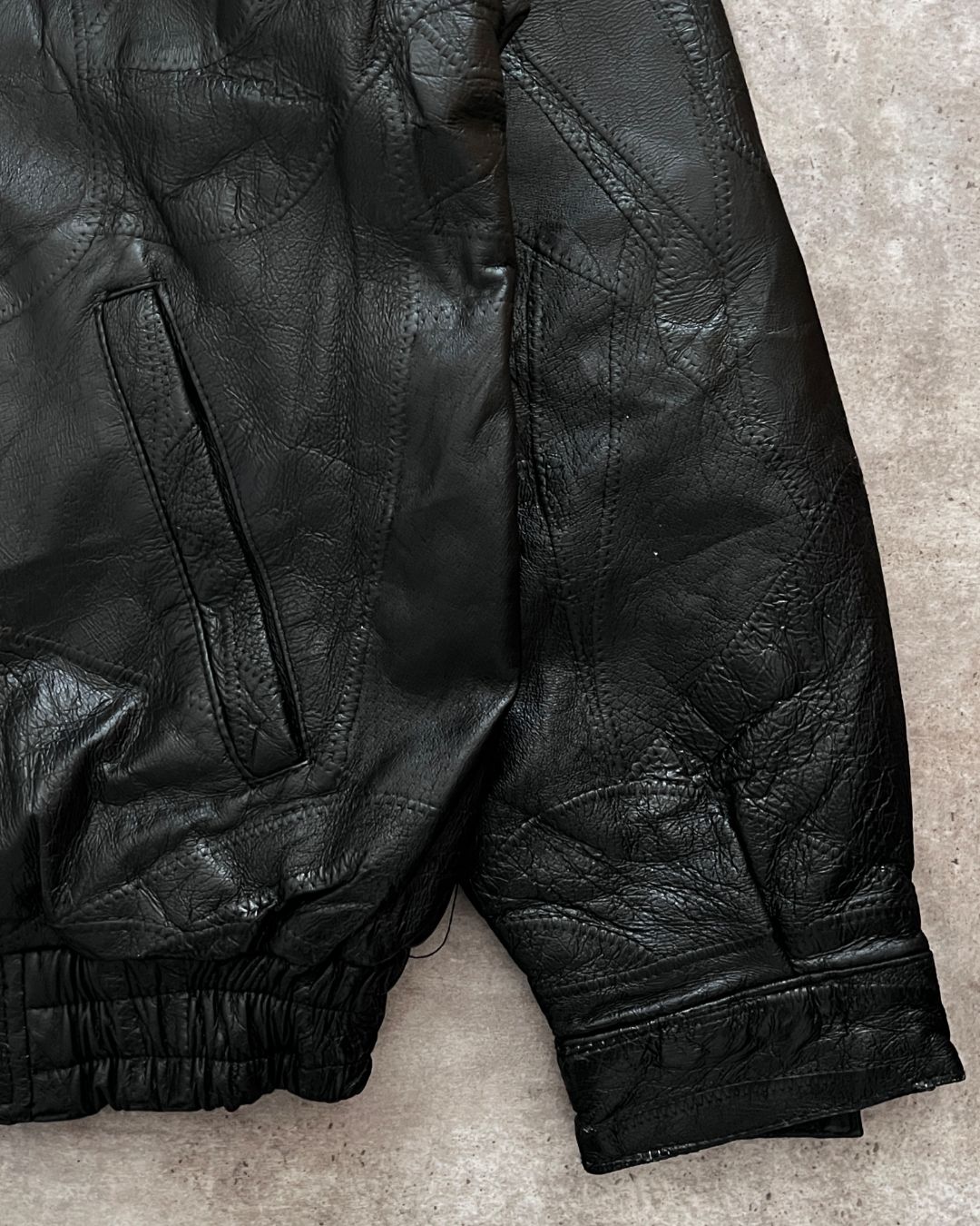 DARK BOMBER LEATHER JACKET (L)