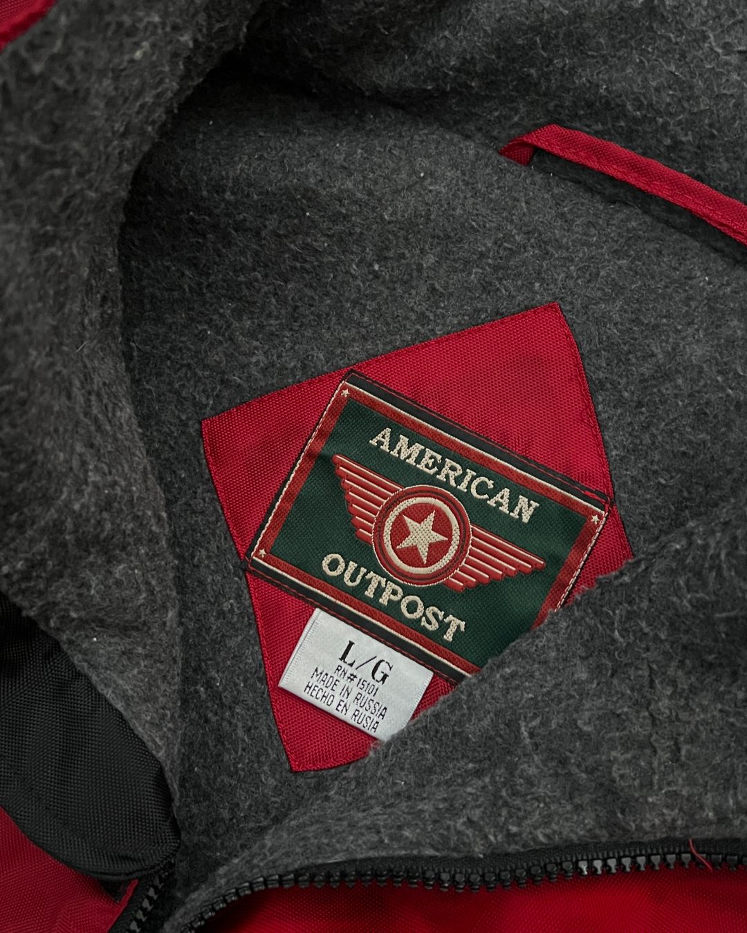 RED WINDNREAKER (XL)