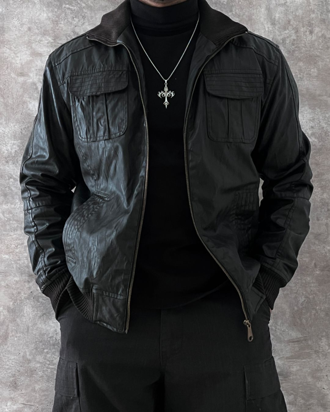 BERSHKA LEATHER JACKET (L)