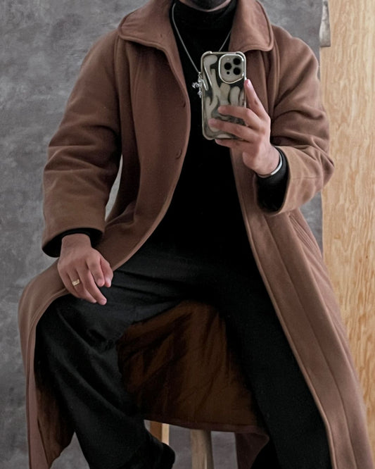 LARGE EUROPEAN COAT (S)