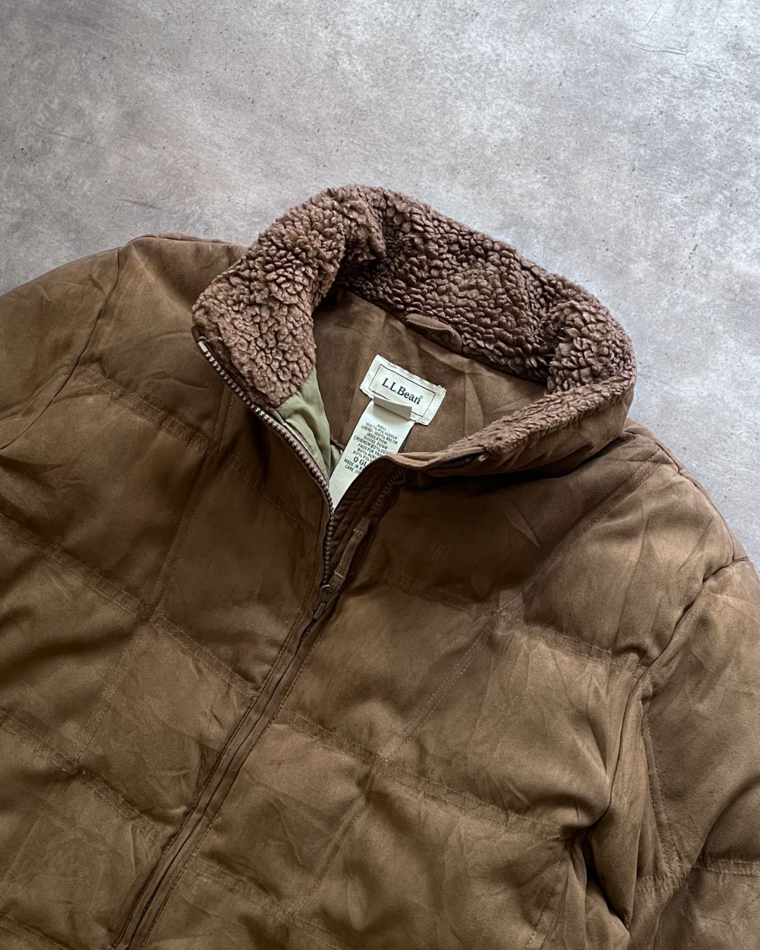 LARGE PUFFER COAT (M)