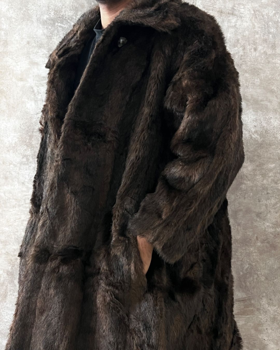 LUXE FAUX FUR COAT (M/L)