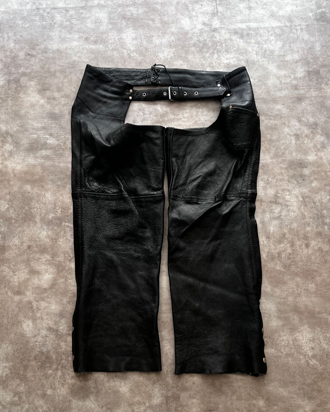 COWBOY CLUB LEATHER CHAPS (L)