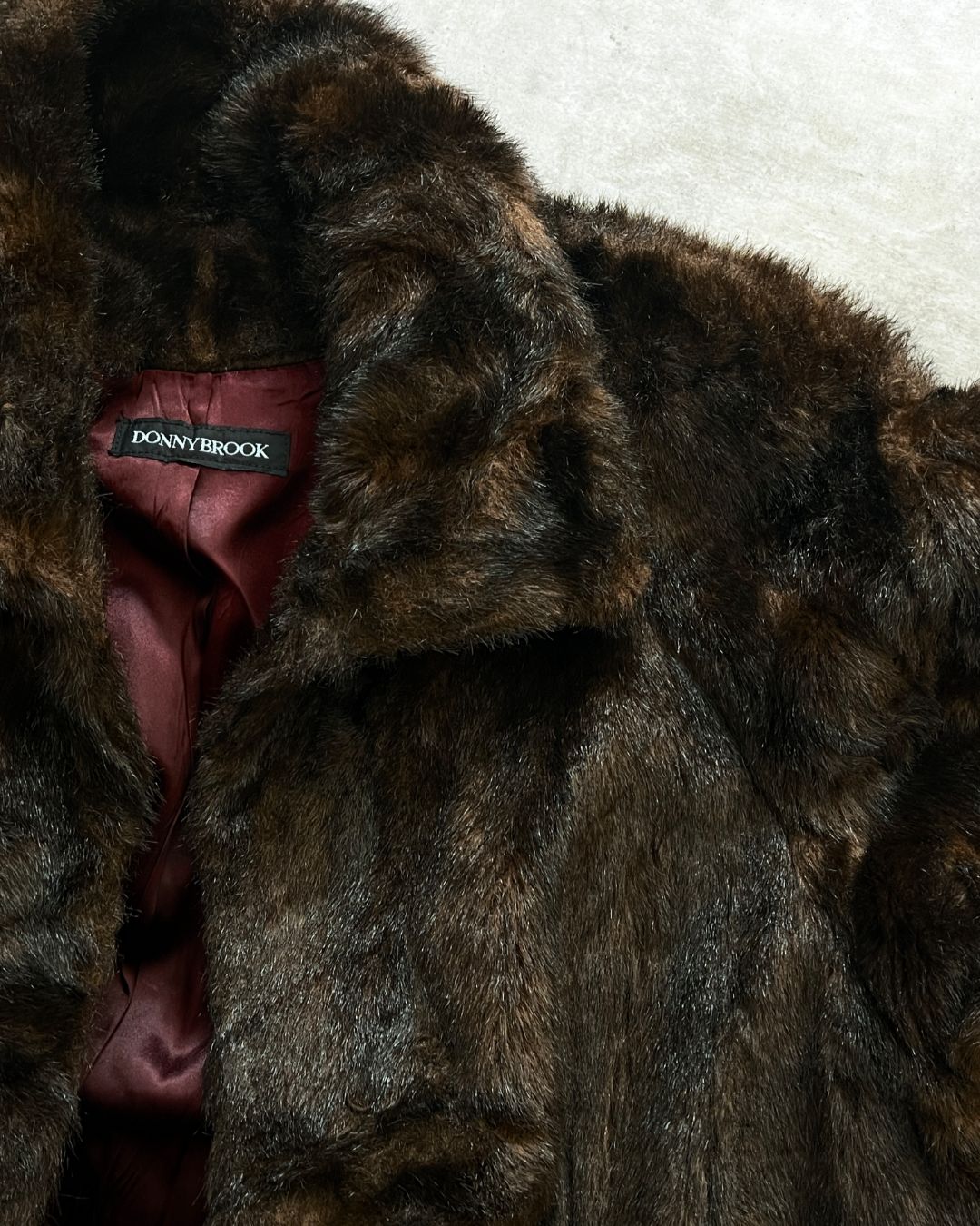 LUXE FAUX FUR COAT (M/L)