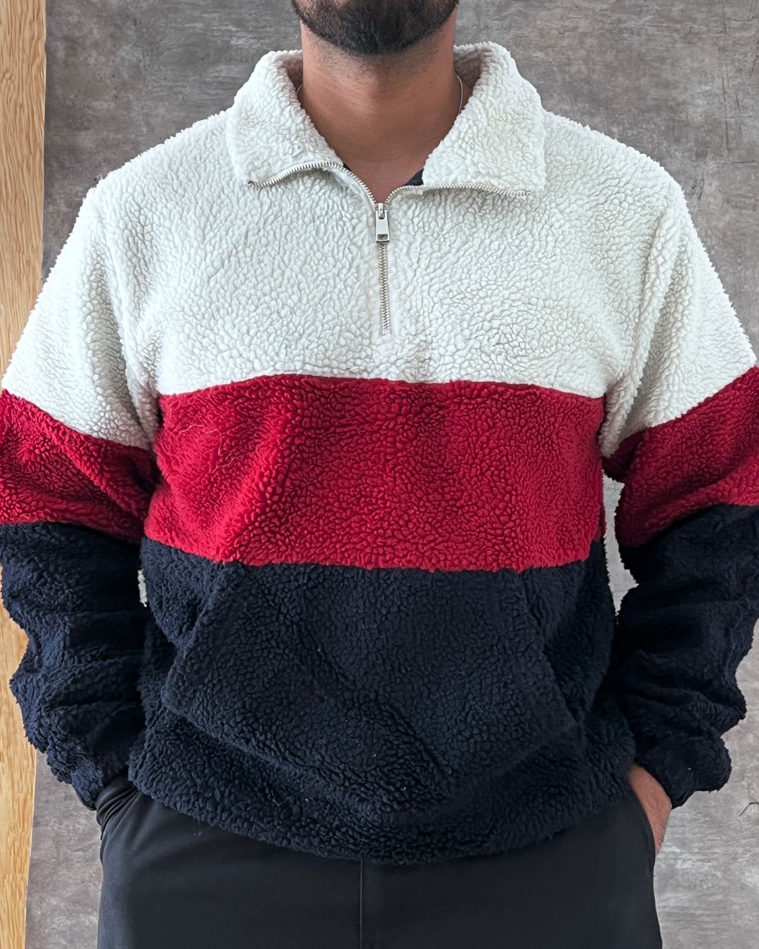 SHERPA TRICOLOR SWEATER (L)
