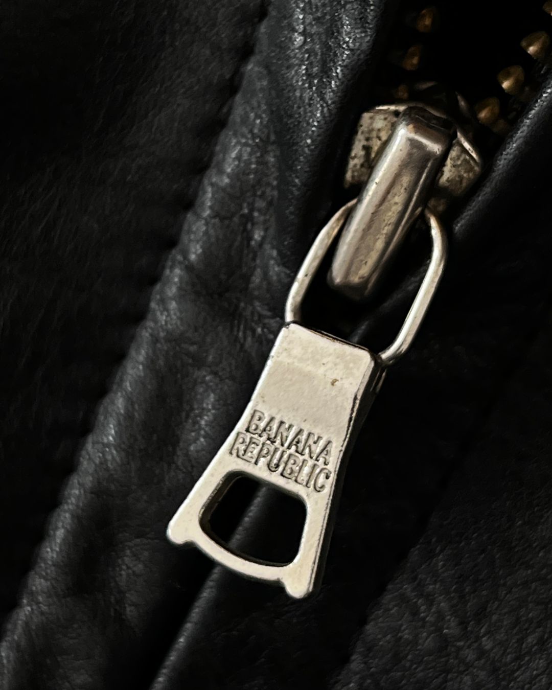 LEATHER GABARDINE BANANA REPUBLIC (S)