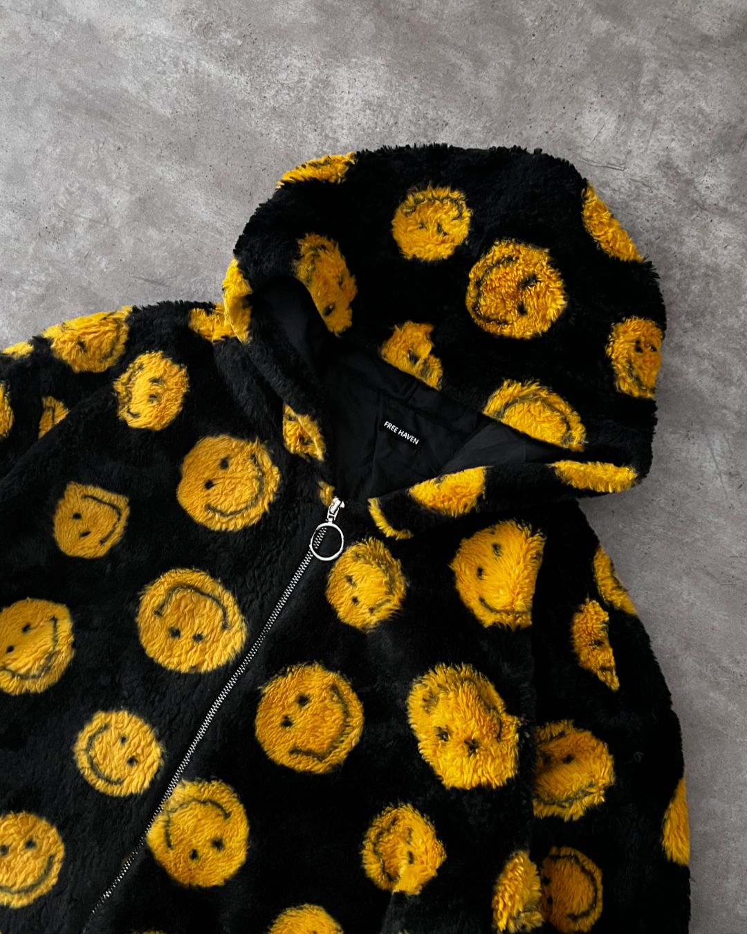 CROPPED SWEATER HAPPY FACE (S/M)