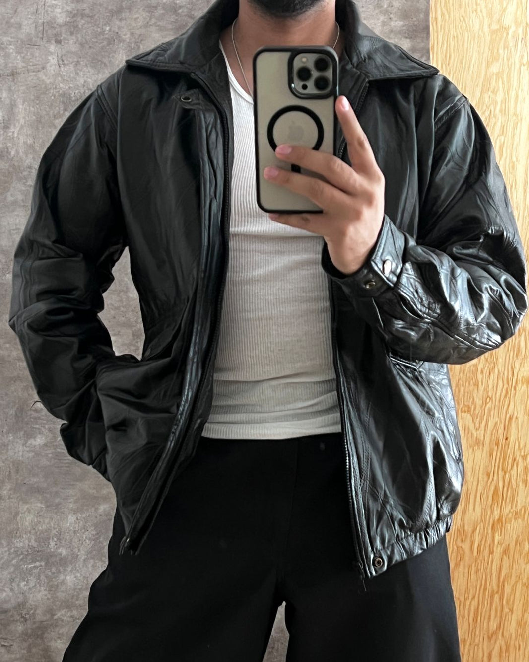 BOMBER LEATHER JACKET (XL)