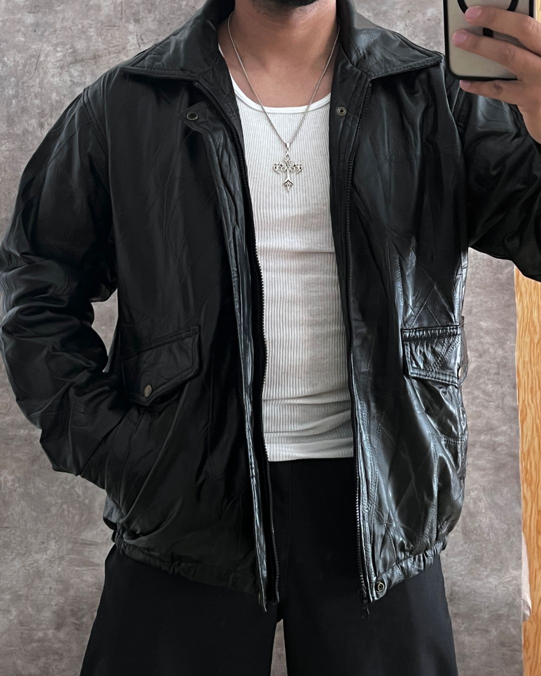BOMBER LEATHER JACKET (XL)