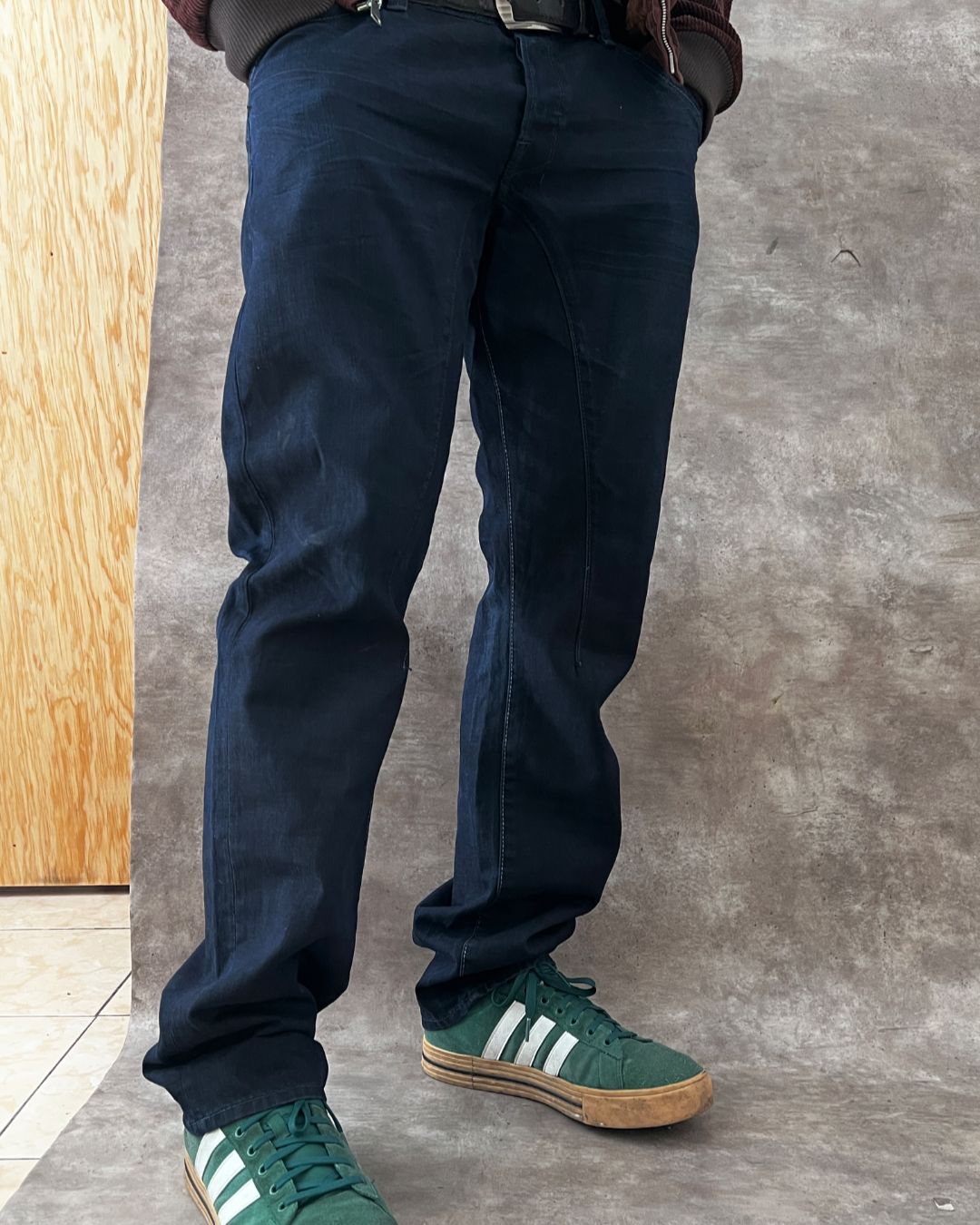 GUESS WORK PREMIUM JEANS (38)