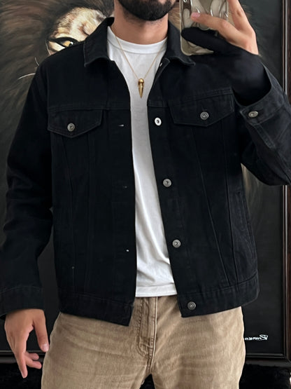 Black denim jacket (M)