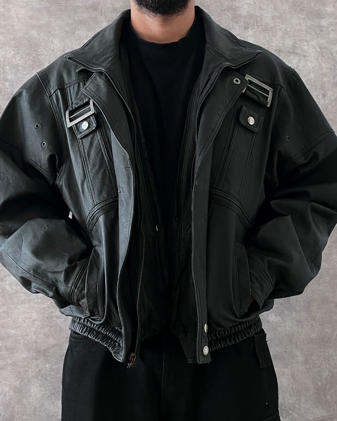 LEATHER BLACK JACKET (L/XL)