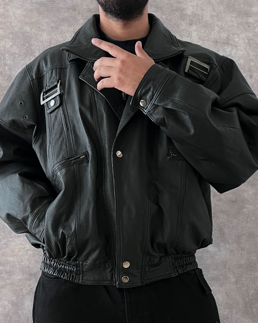 LEATHER BLACK JACKET (L/XL)