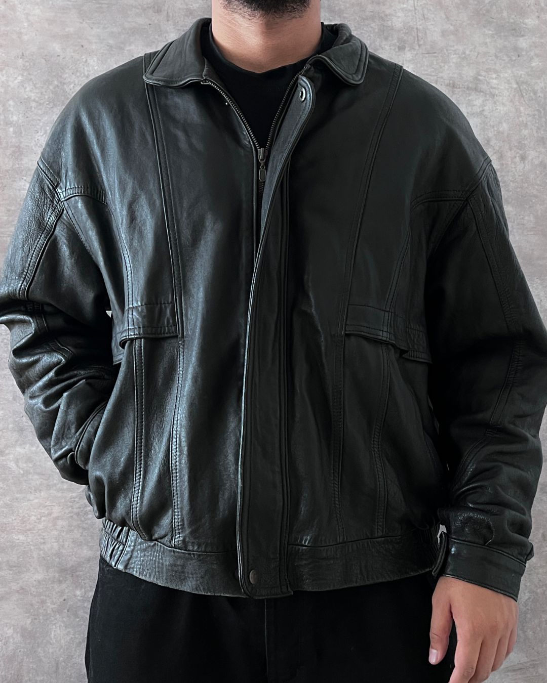 BOMBER LEATHER JACKET (L/XL)