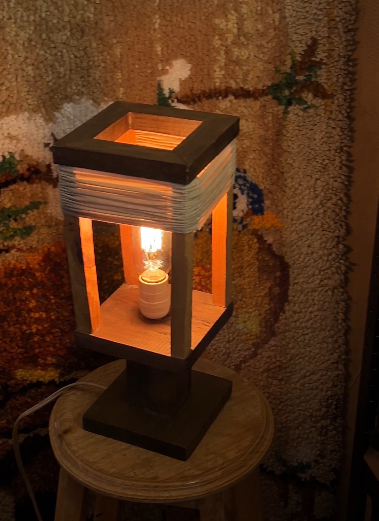 Yukari lamp, lampara japonesa