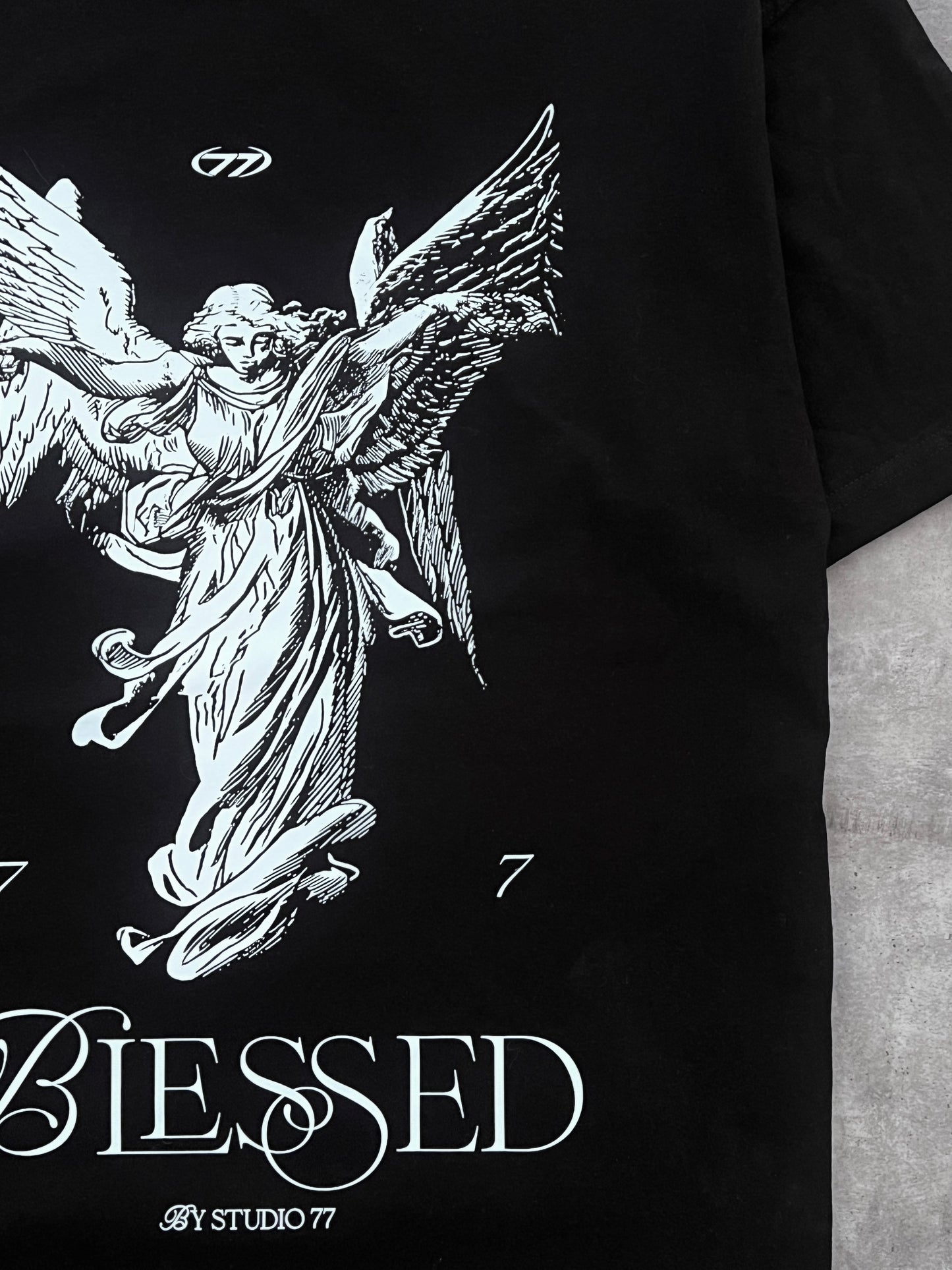 BLESSED TEE 77 ORIGINALS (M/L)