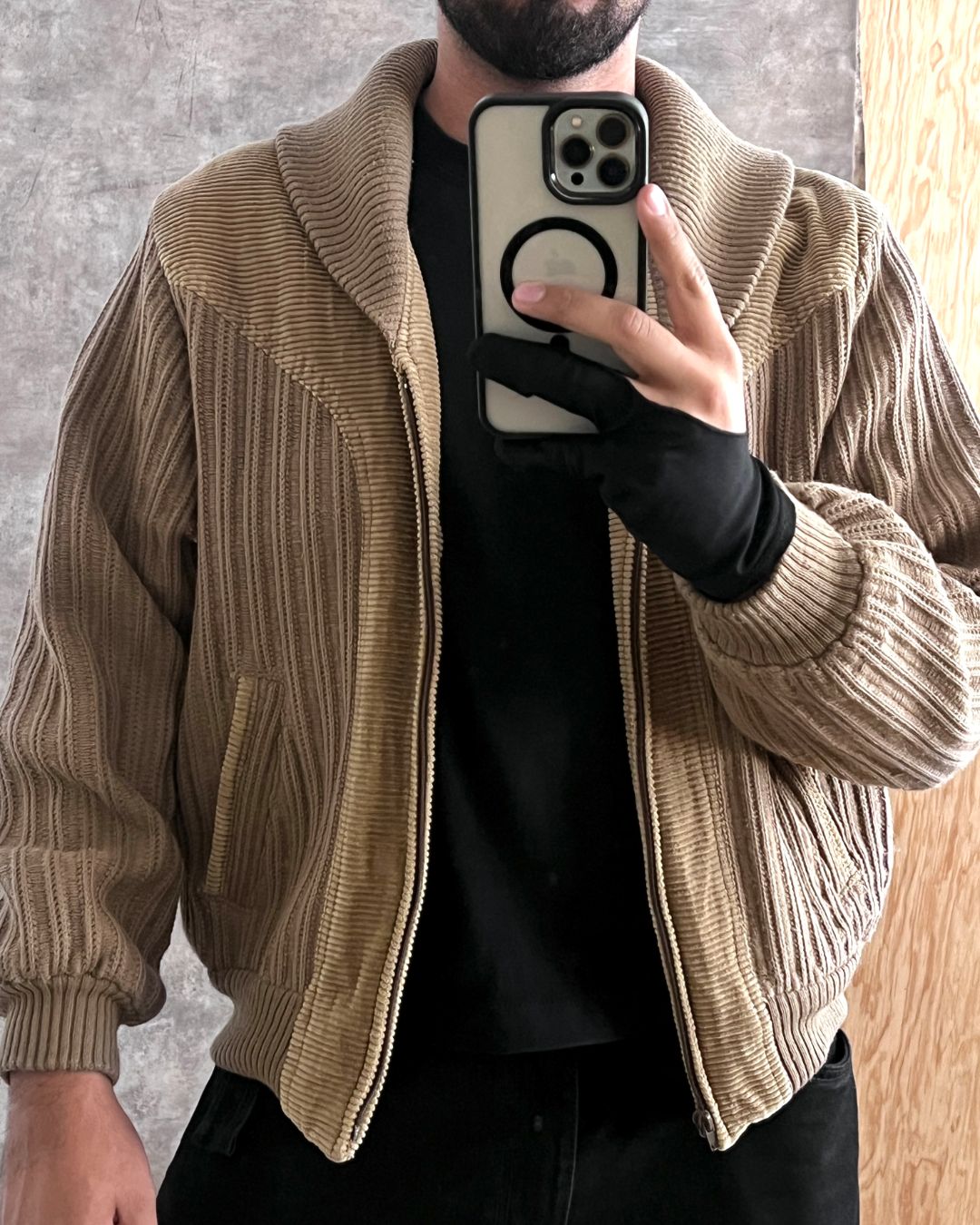 BEIGE JACKET (S)