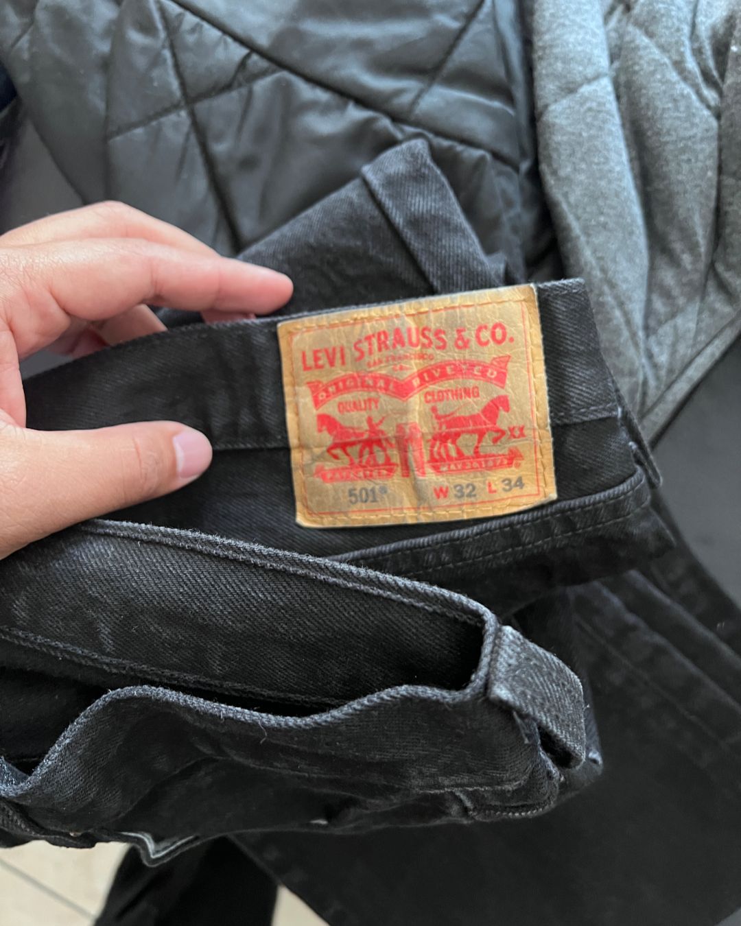 BLACK JEANS LEVIS STRAIGHT (32X34)