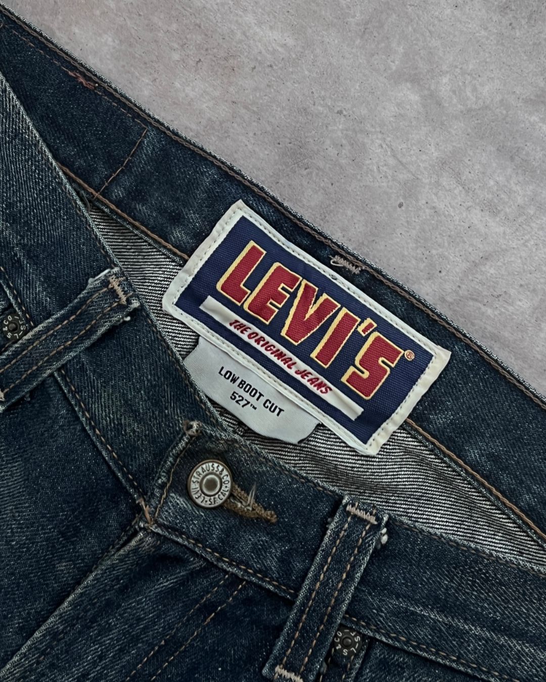 JEANS LEVIS LOW BOOT CUT (31X32)
