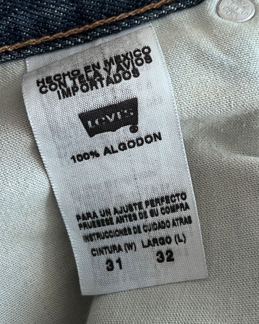 JEANS LEVIS LOW BOOT CUT (31X32)