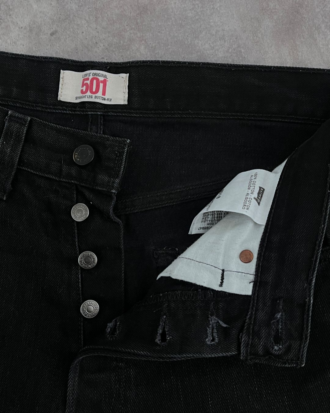 BLACK JEANS LEVIS 501 (32X34)