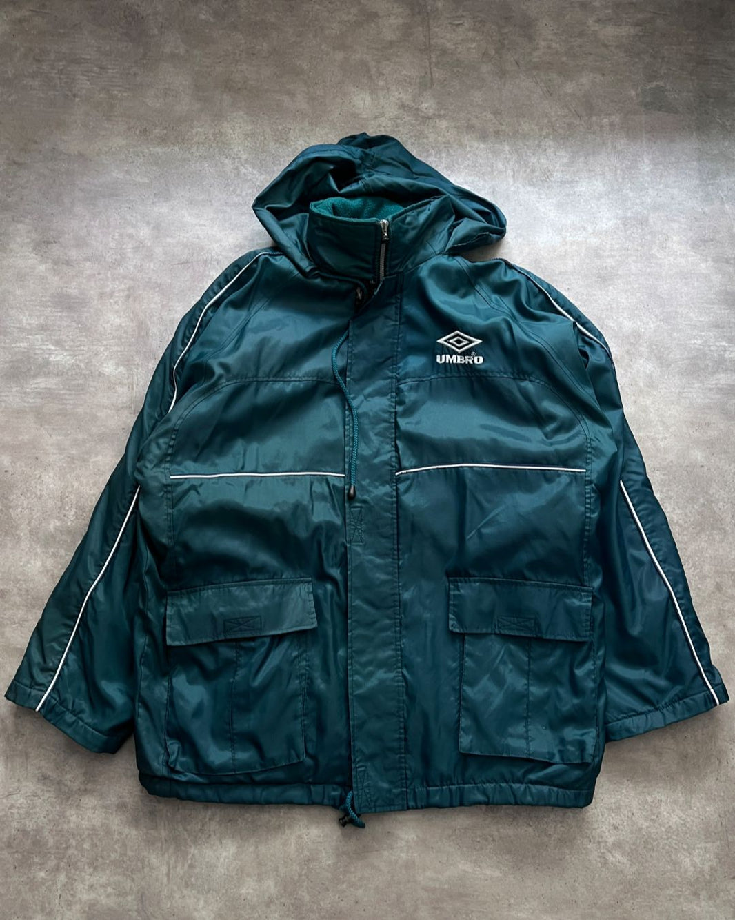 VINTAGE UMBRO JACKET (L)