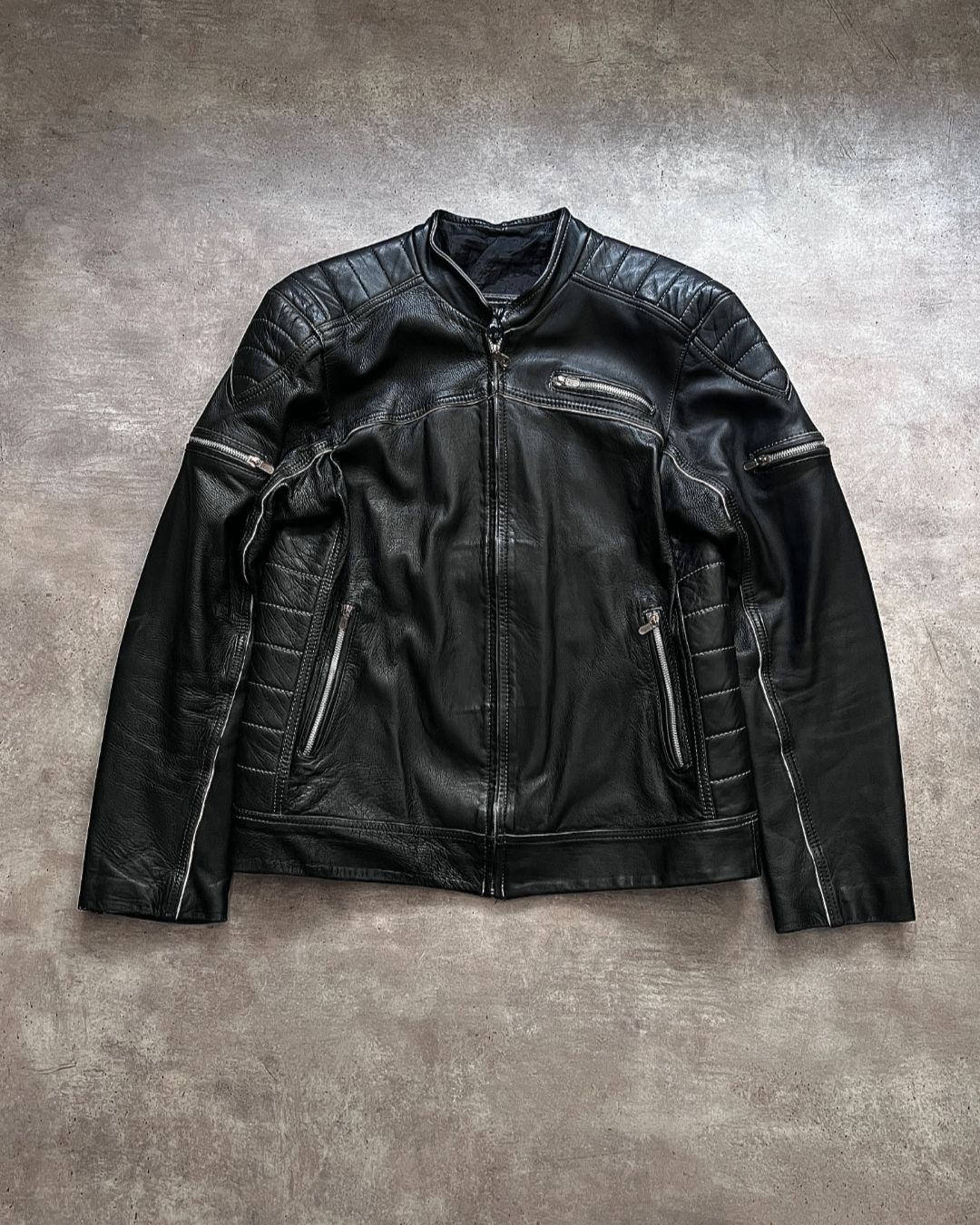 BIKER LEATHER JACKET (S)