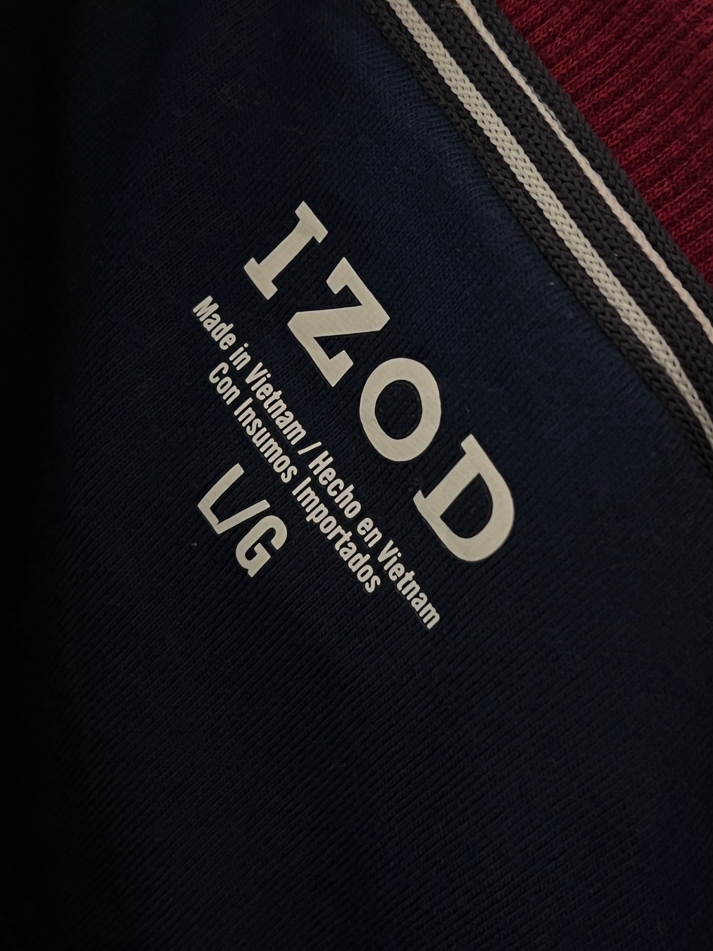 IZOD sweater (L)