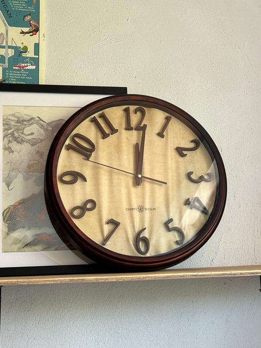 Reloj vintage / Apartment