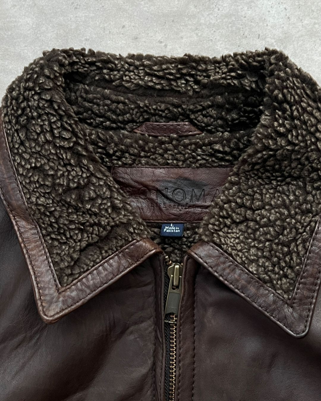 HUNTER LEATHER JACKET (L)