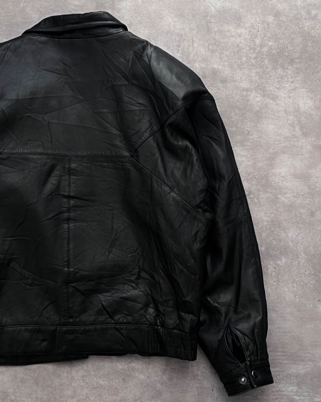 BIKER RARE LEATHER JACKET (M)